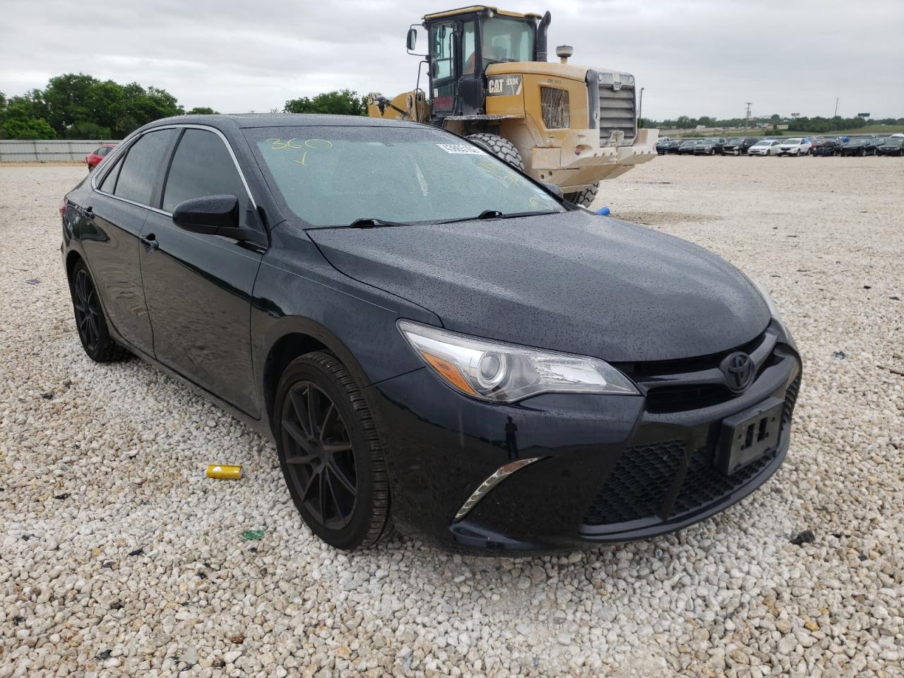 TOYOTA CAMRY LE 2015 with VIN 4T1BF1FK8FU114766 - Photo from auction