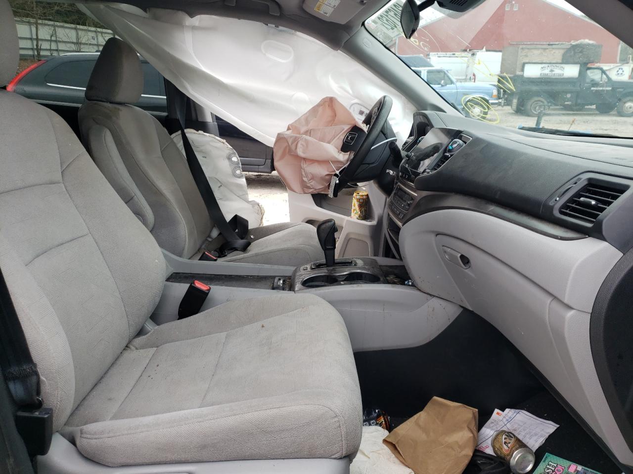 Photo 5 from auction – 2020 HONDA PILOT EX with VIN 5FNYF6H34LB037139
