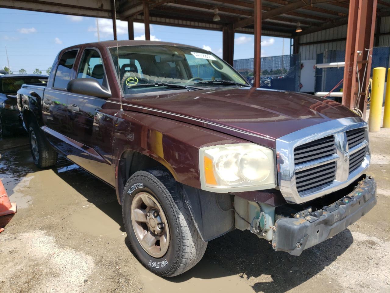 DODGE DAKOTA QUA 2005 with VIN 1D7HE28K85S235818 - Photo from auction