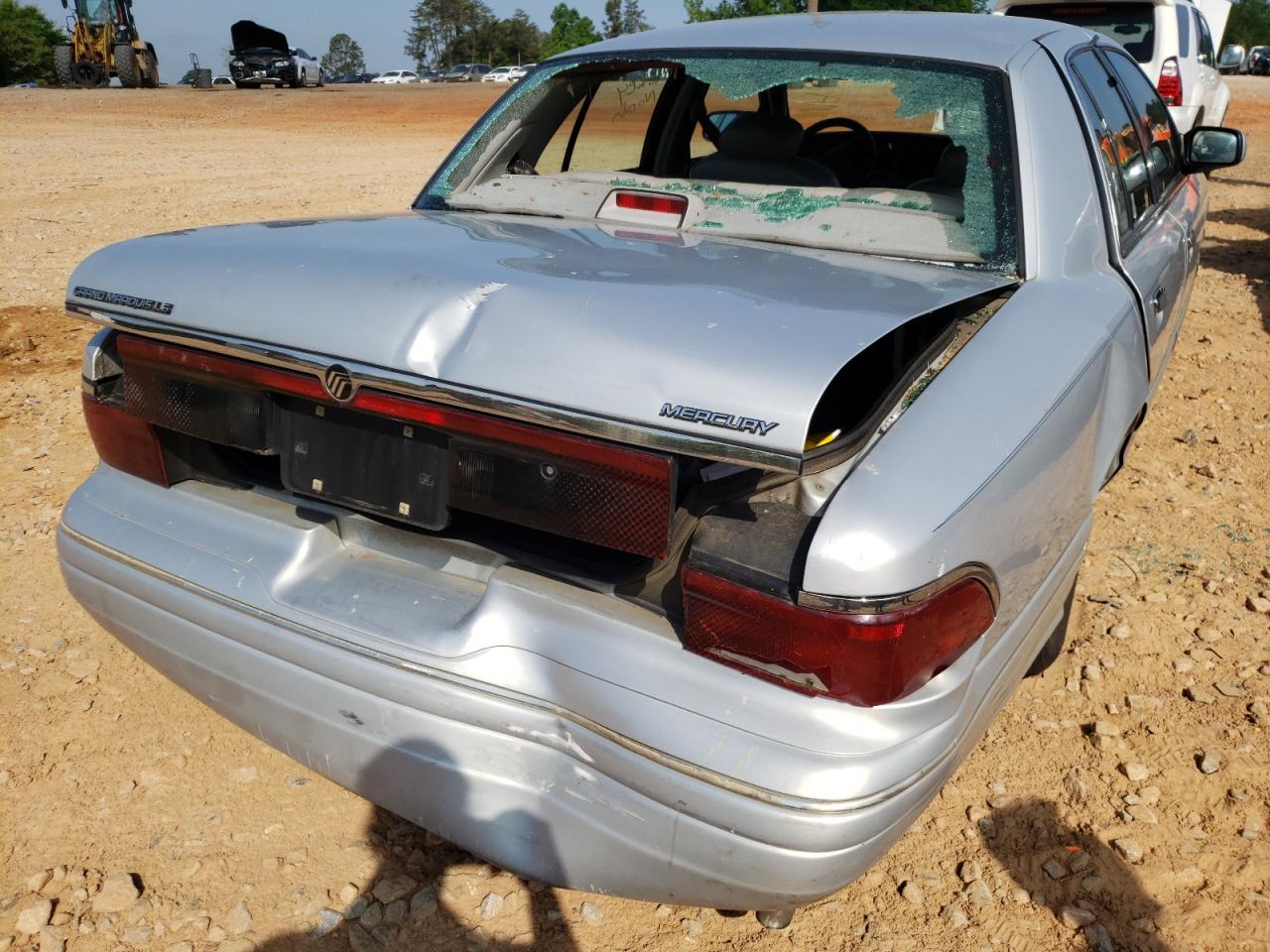 Photo 9 from auction – 1997 MERCURY GRAND MARQ with VIN 2MELM75W1VX625599