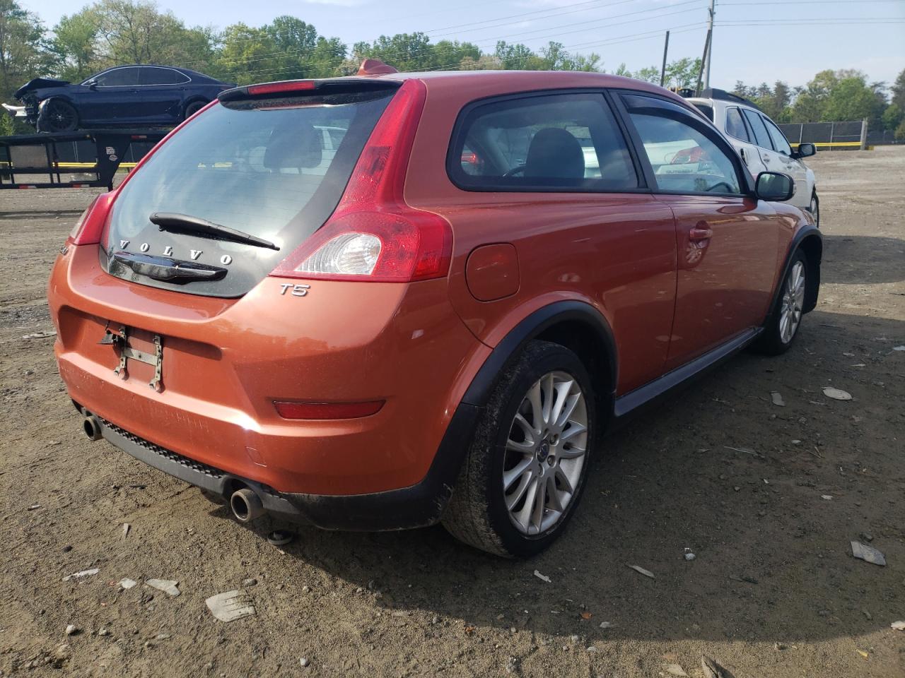 Photo 4 from auction – 2011 VOLVO C30 T5 with VIN YV1672MK4B2245558