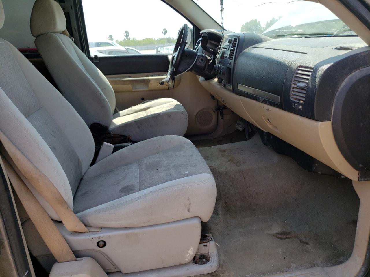 Photo 5 from auction – 2007 CHEVROLET SILVERADO with VIN 2GCEK19C471633182