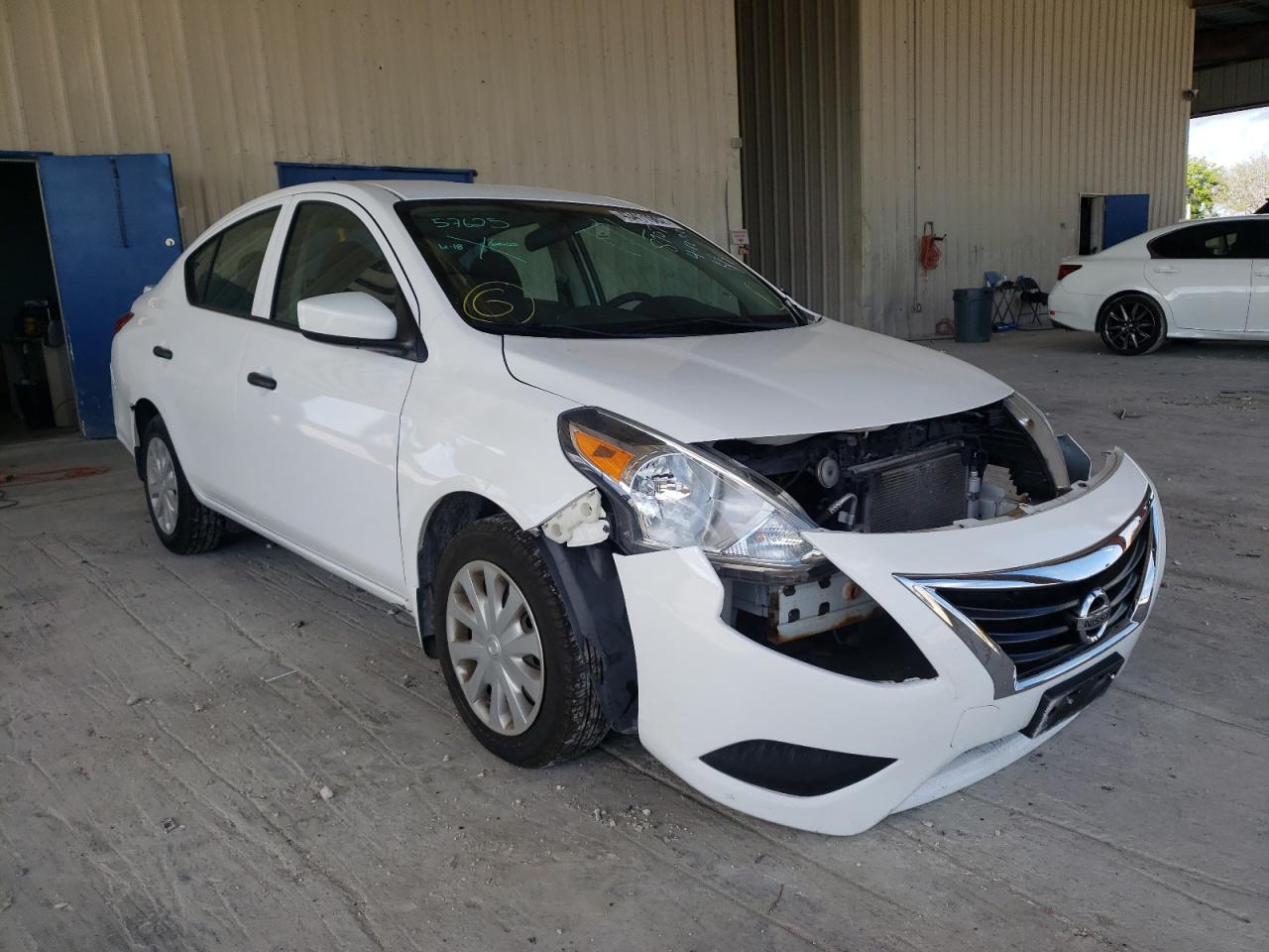 NISSAN VERSA S 2016 with VIN 3N1CN7APXGL870745 - Photo from auction