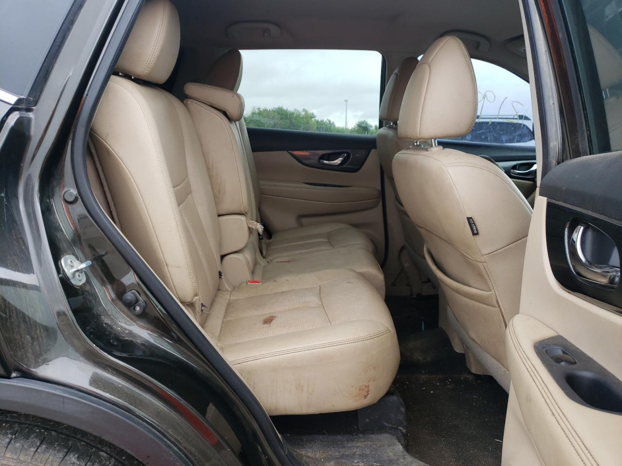Photo 6 from auction – 2016 NISSAN ROGUE S with VIN KNMAT2MVXGP690600