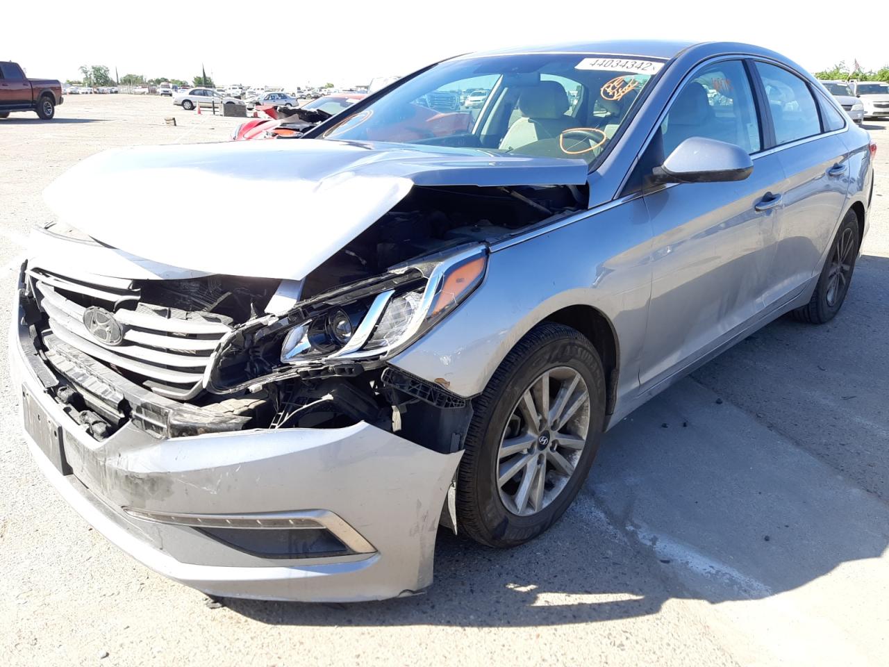 Photo 2 from auction – 2015 HYUNDAI SONATA SE with VIN 5NPE24AF4FH059249