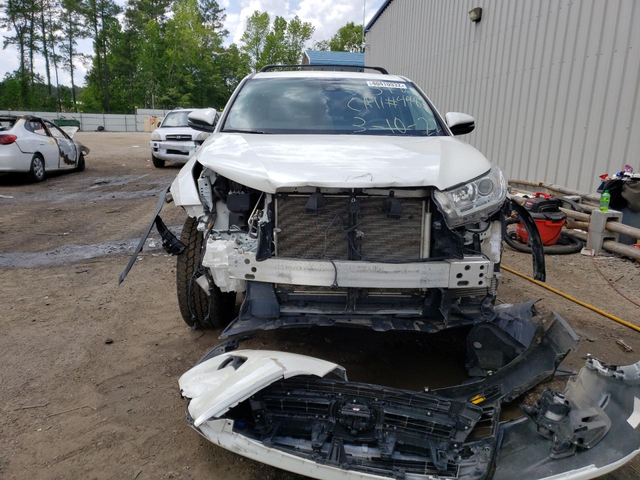 Photo 9 from auction – 2019 TOYOTA HIGHLANDER with VIN 5TDBZRFH1KS969564