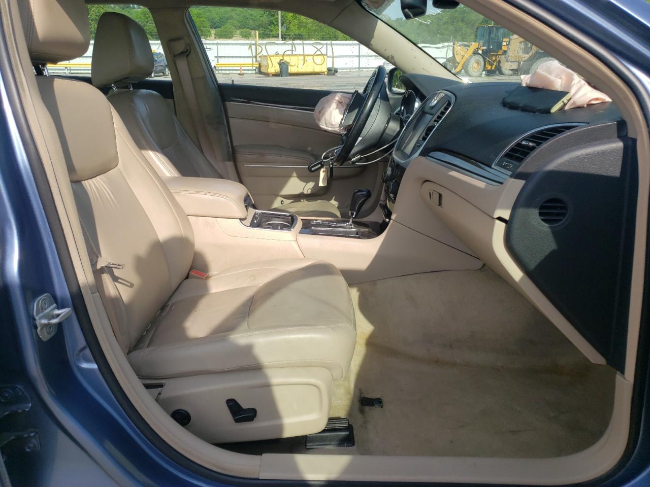Photo 5 from auction – 2011 CHRYSLER 300 LIMITE with VIN 2C3CA5CG7BH582682