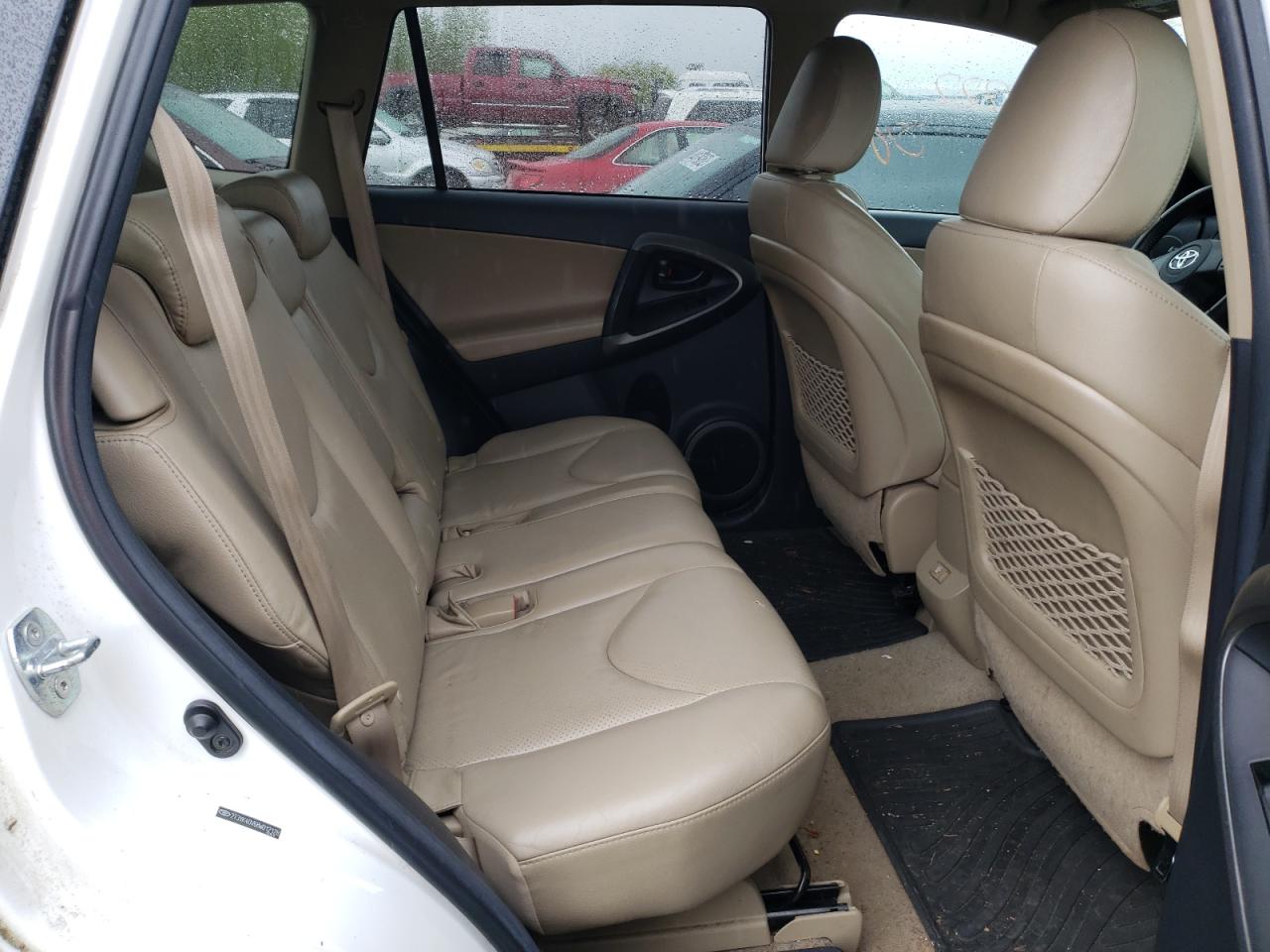 Photo 6 from auction – 2011 TOYOTA RAV4 LIMIT with VIN 2T3YK4DV6BW012128
