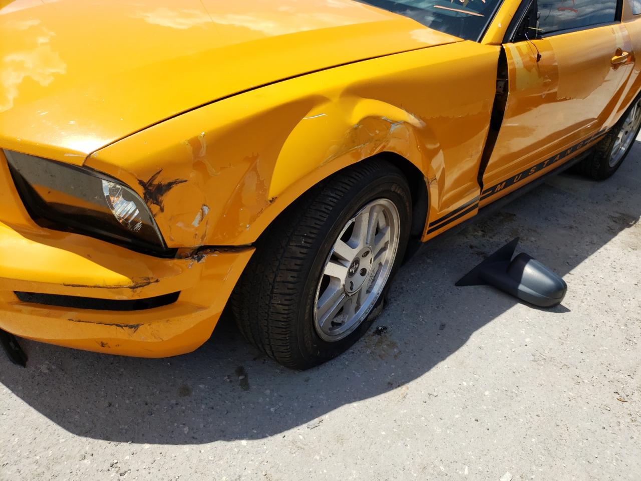 Photo 9 from auction – 2007 FORD MUSTANG with VIN 1ZVFT80N375259328