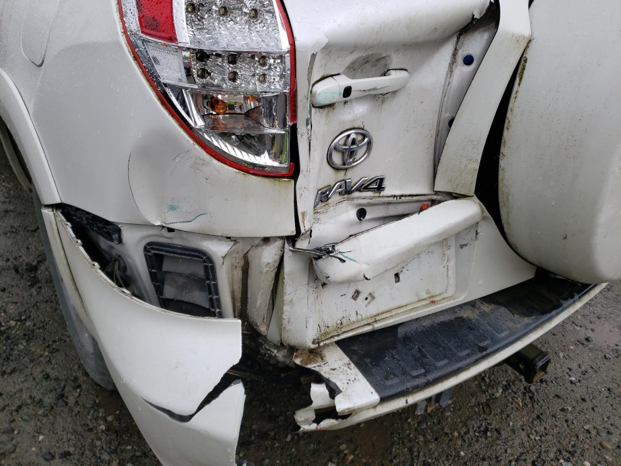 Photo 9 from auction – 2011 TOYOTA RAV4 LIMIT with VIN 2T3YK4DV6BW012128