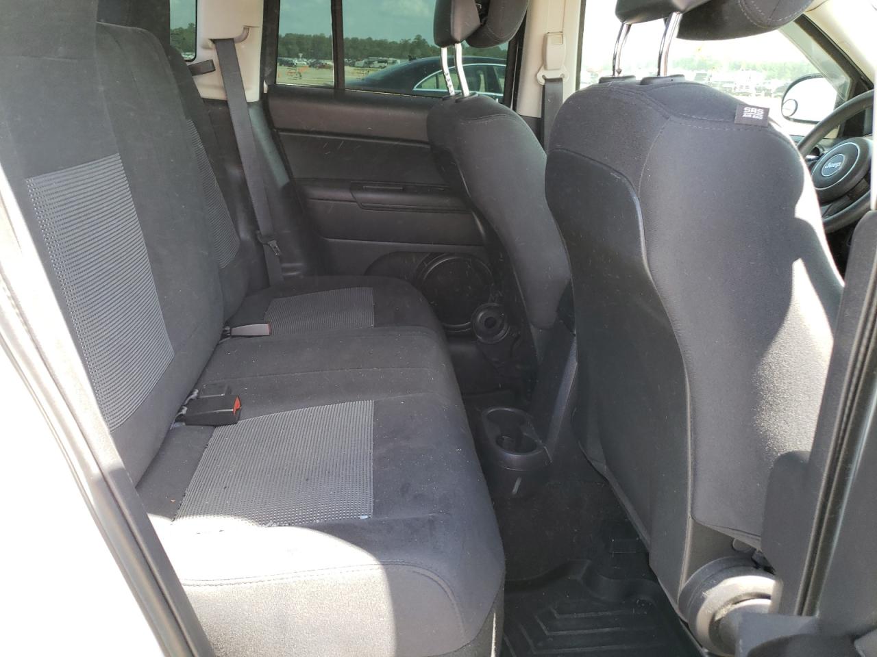 Photo 6 from auction – 2015 JEEP COMPASS SP with VIN 1C4NJCBA2FD138425