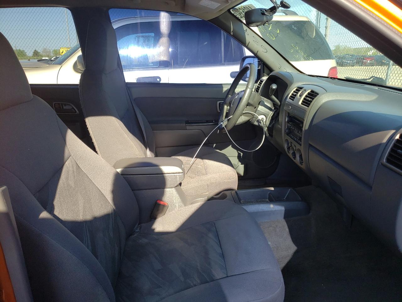 Photo 5 from auction – 2004 CHEVROLET COLORADO with VIN 1GCCS136848139622