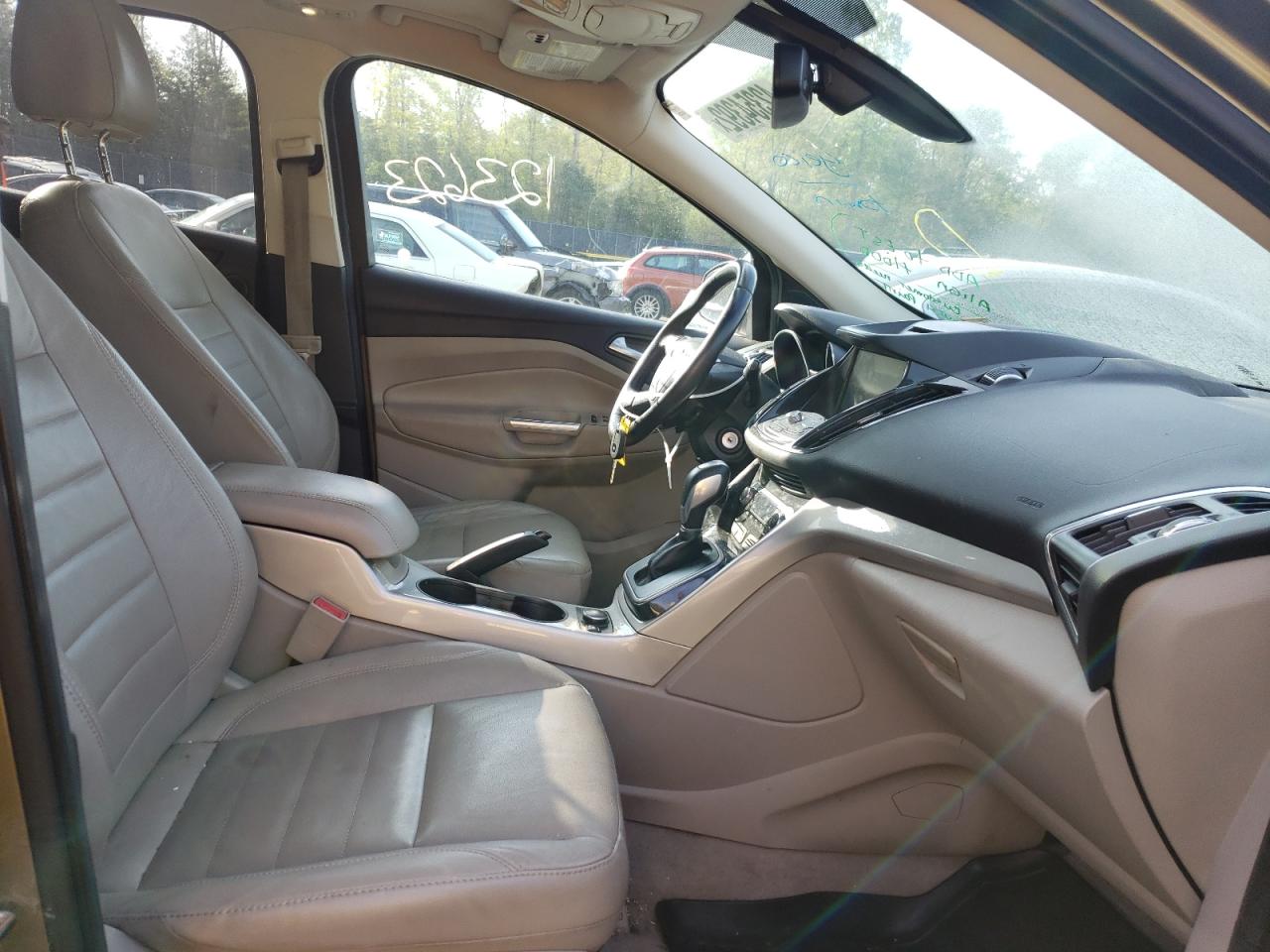 Photo 5 from auction – 2013 FORD ESCAPE SEL with VIN 1FMCU9HX9DUD51054