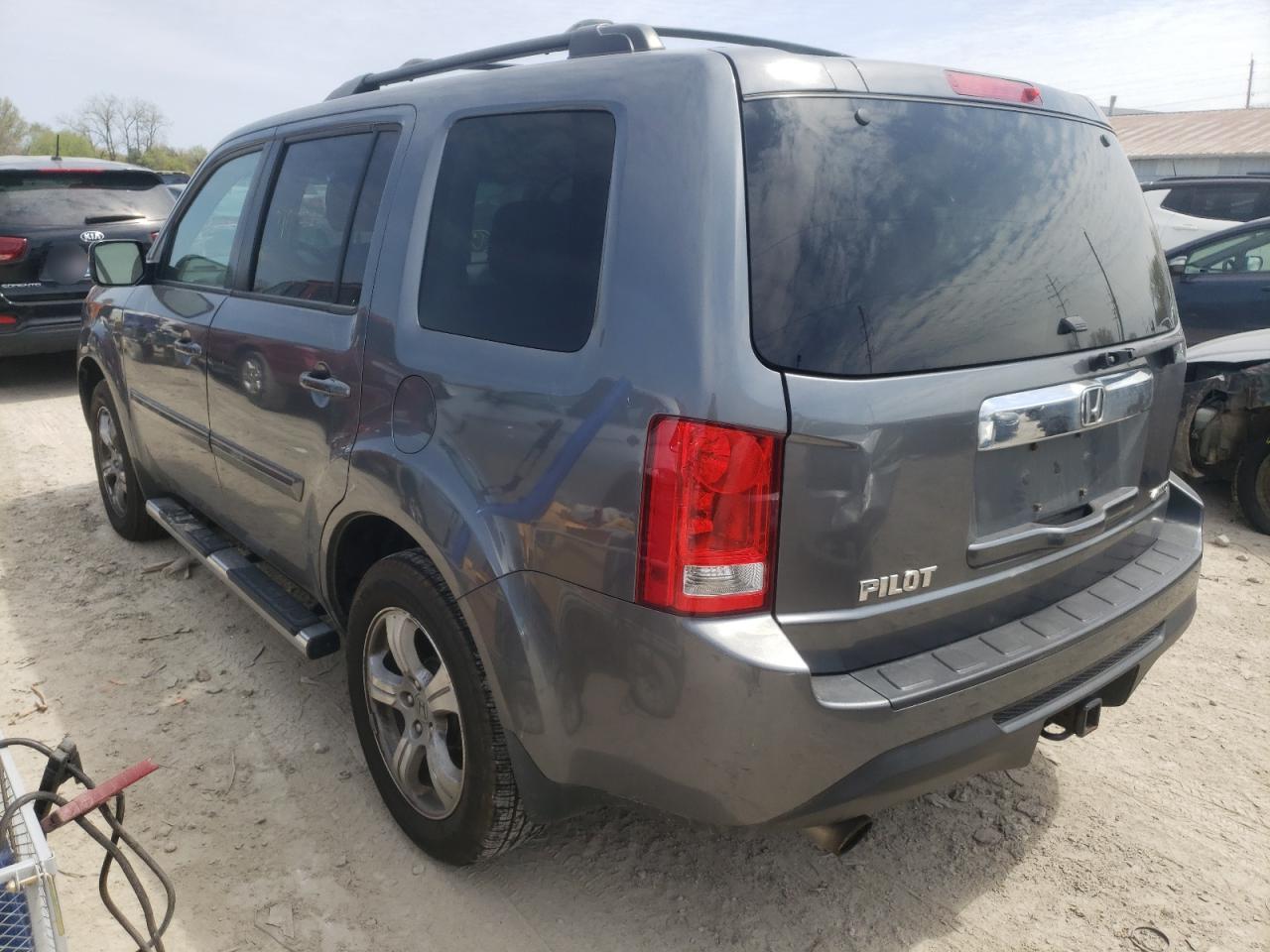 Photo 3 from auction – 2013 HONDA PILOT EXL with VIN 5FNYF4H58DB049737