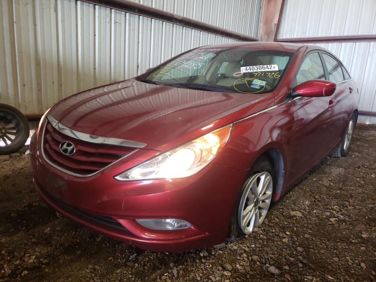 Photo 2 from auction – 2013 HYUNDAI SONATA GLS with VIN 5NPEB4AC7DH771726