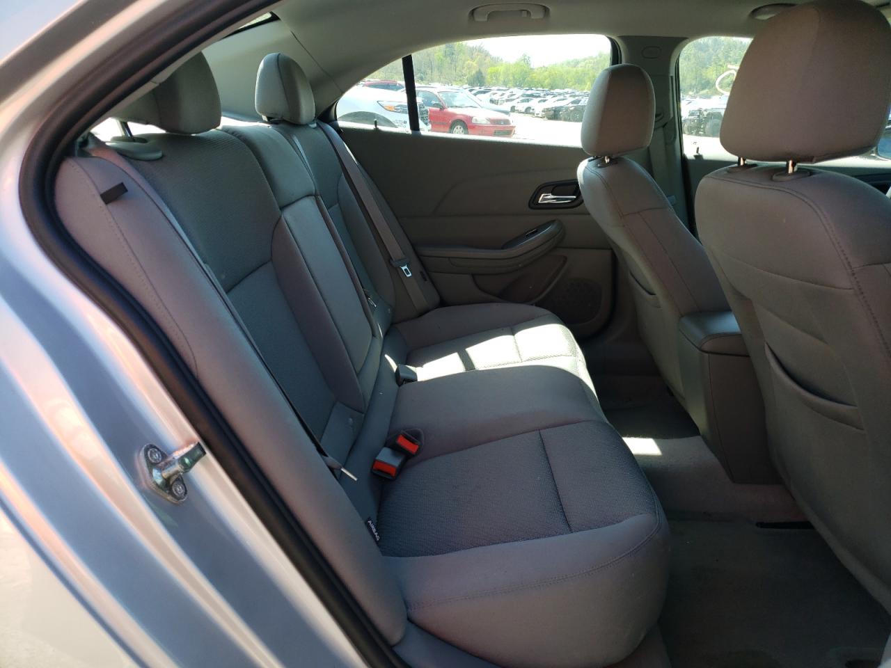 Photo 6 from auction – 2015 CHEVROLET MALIBU LS with VIN 1G11B5SL2FF151472