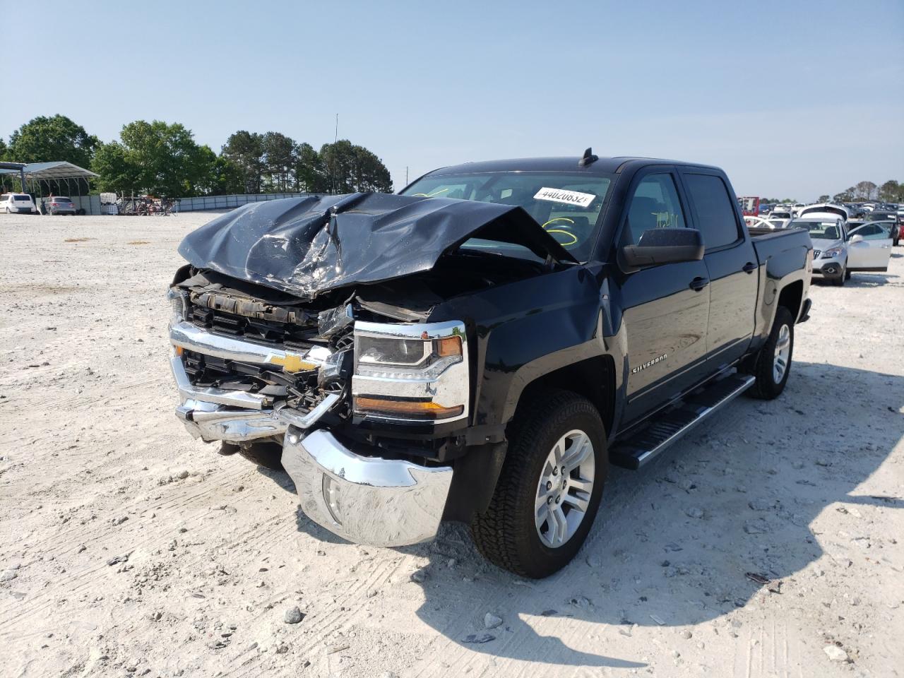 Photo 2 from auction – 2017 CHEVROLET SILVERADO with VIN 3GCPCREC2HG122802