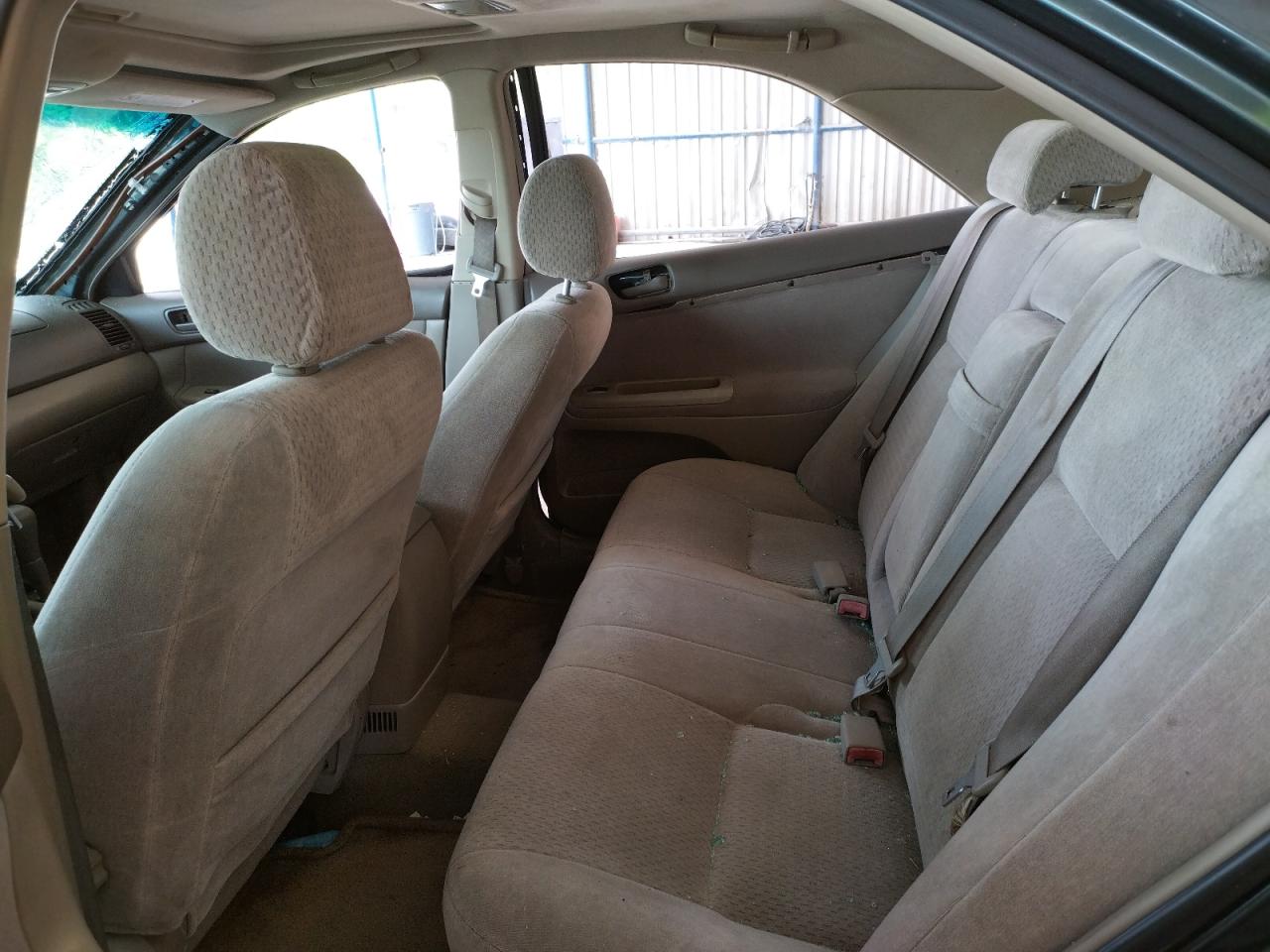 Photo 6 from auction – 2002 TOYOTA CAMRY LE with VIN 4T1BE32KX2U611171