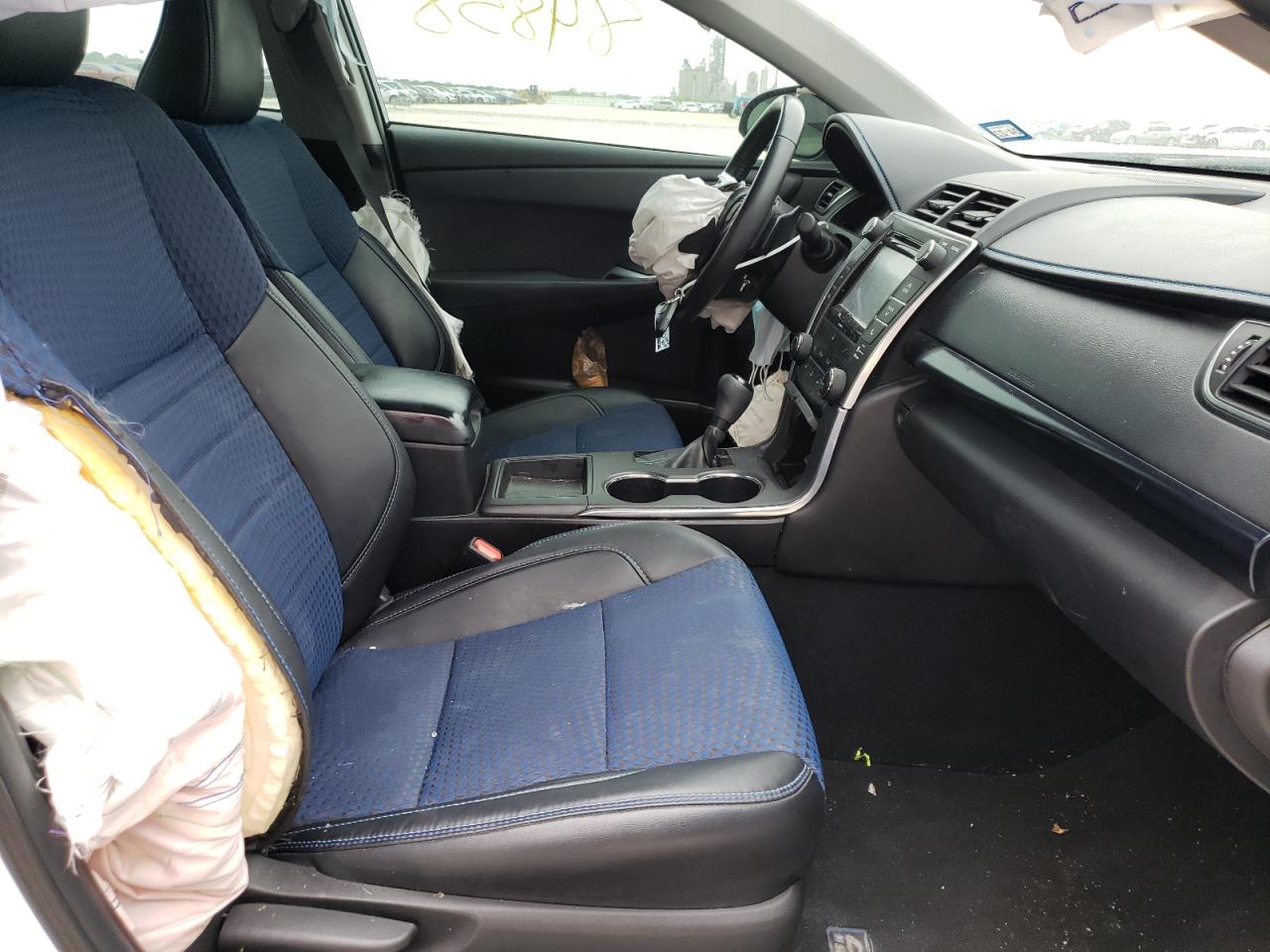 Photo 5 from auction – 2016 TOYOTA CAMRY LE with VIN 4T1BF1FKXGU177112