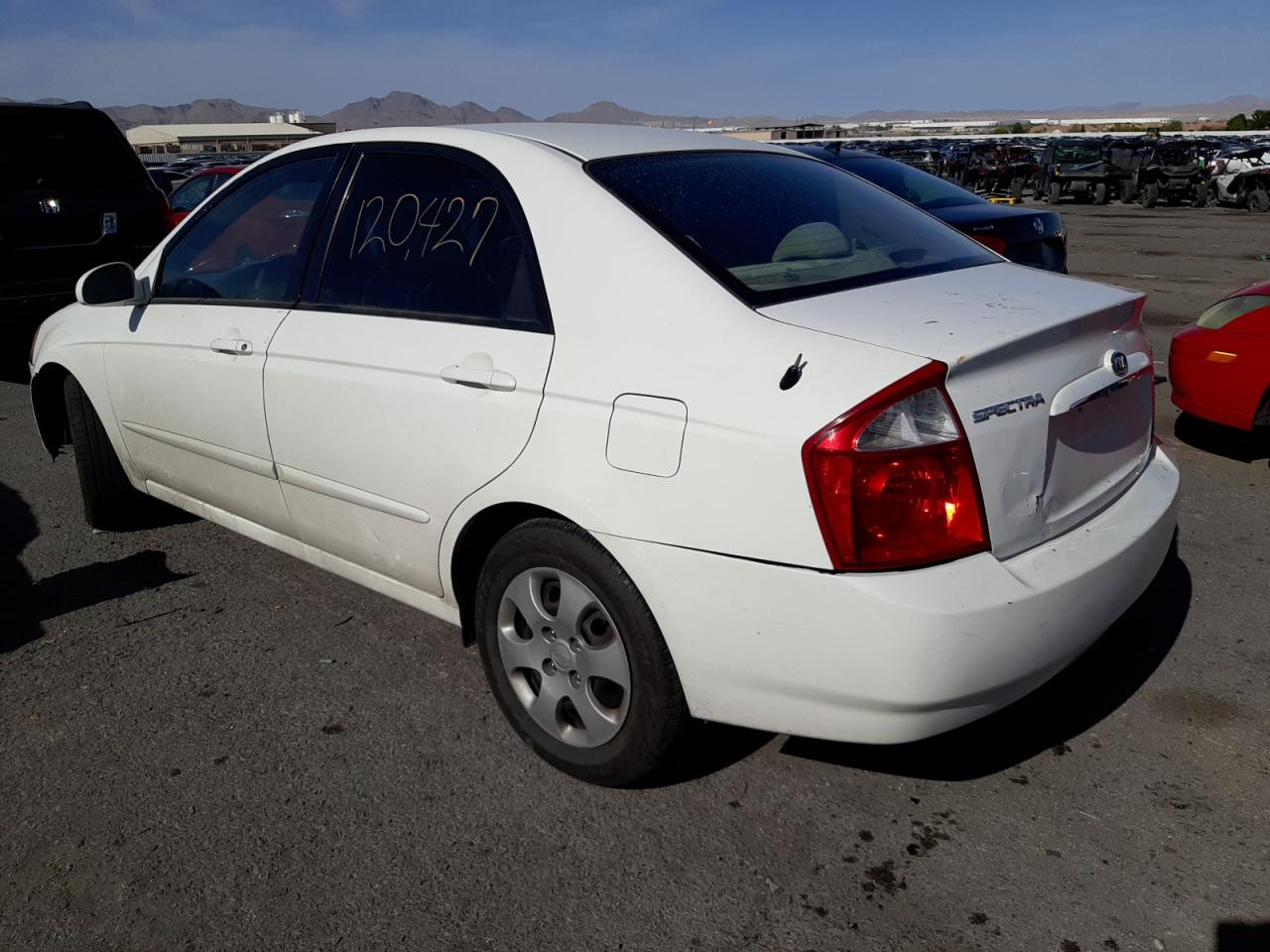 Photo 3 from auction – 2005 KIA SPECTRA LX with VIN KNAFE122555179451
