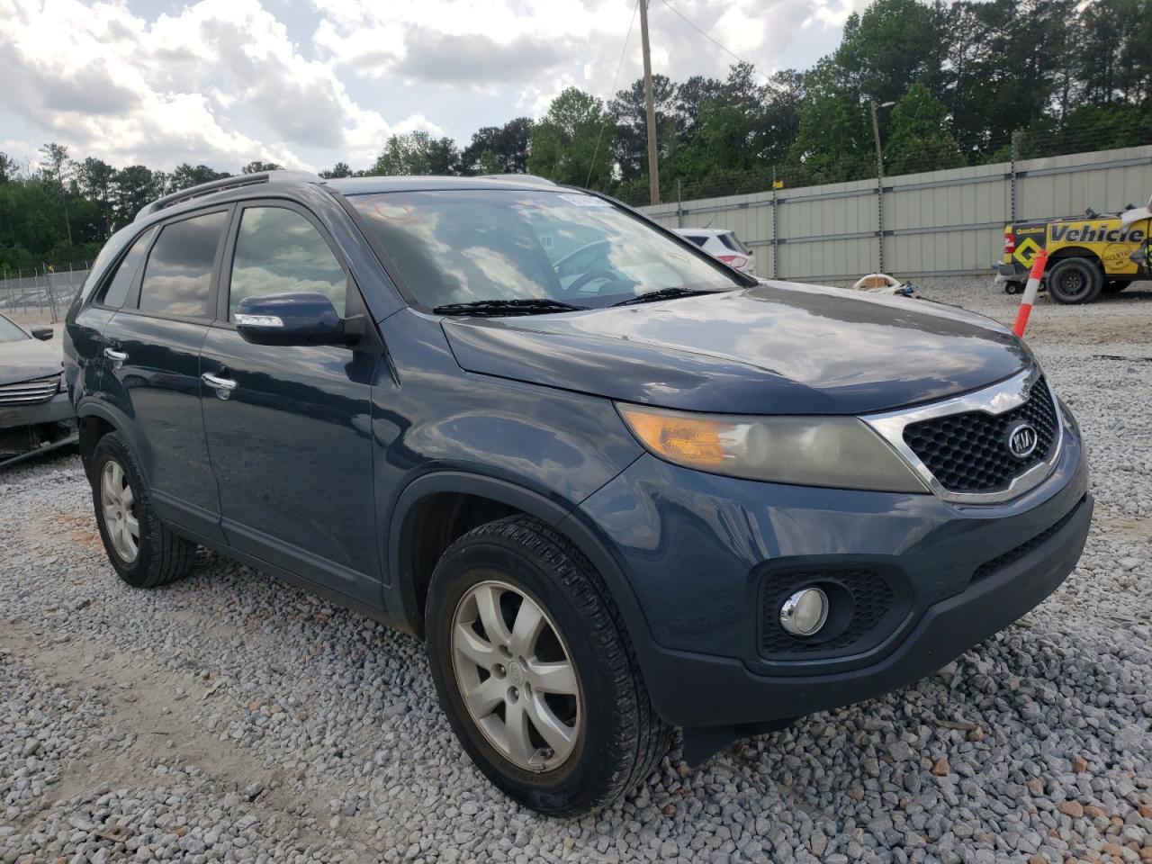 KIA SORENTO BA 2011 with VIN 5XYKT4A17BG137223 - Photo from auction