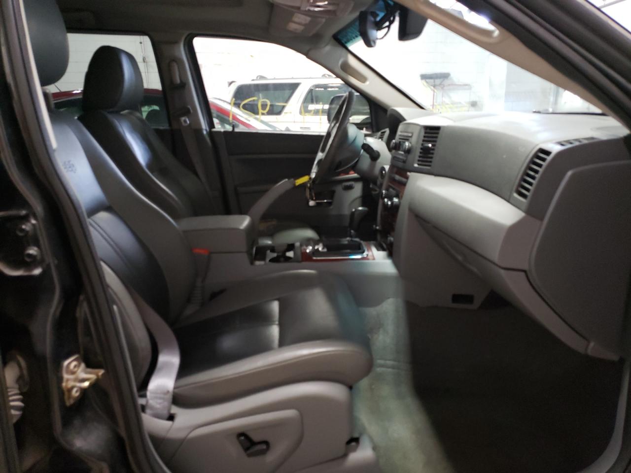 Photo 5 from auction – 2005 JEEP GRAND CHER with VIN 1J4HR58N75C629468