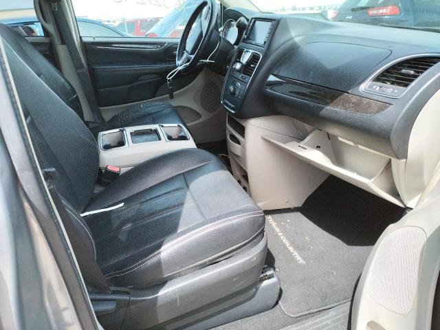 Photo 5 from auction – 2016 CHRYSLER TOWN & COU with VIN 2C4RC1BG9GR290477