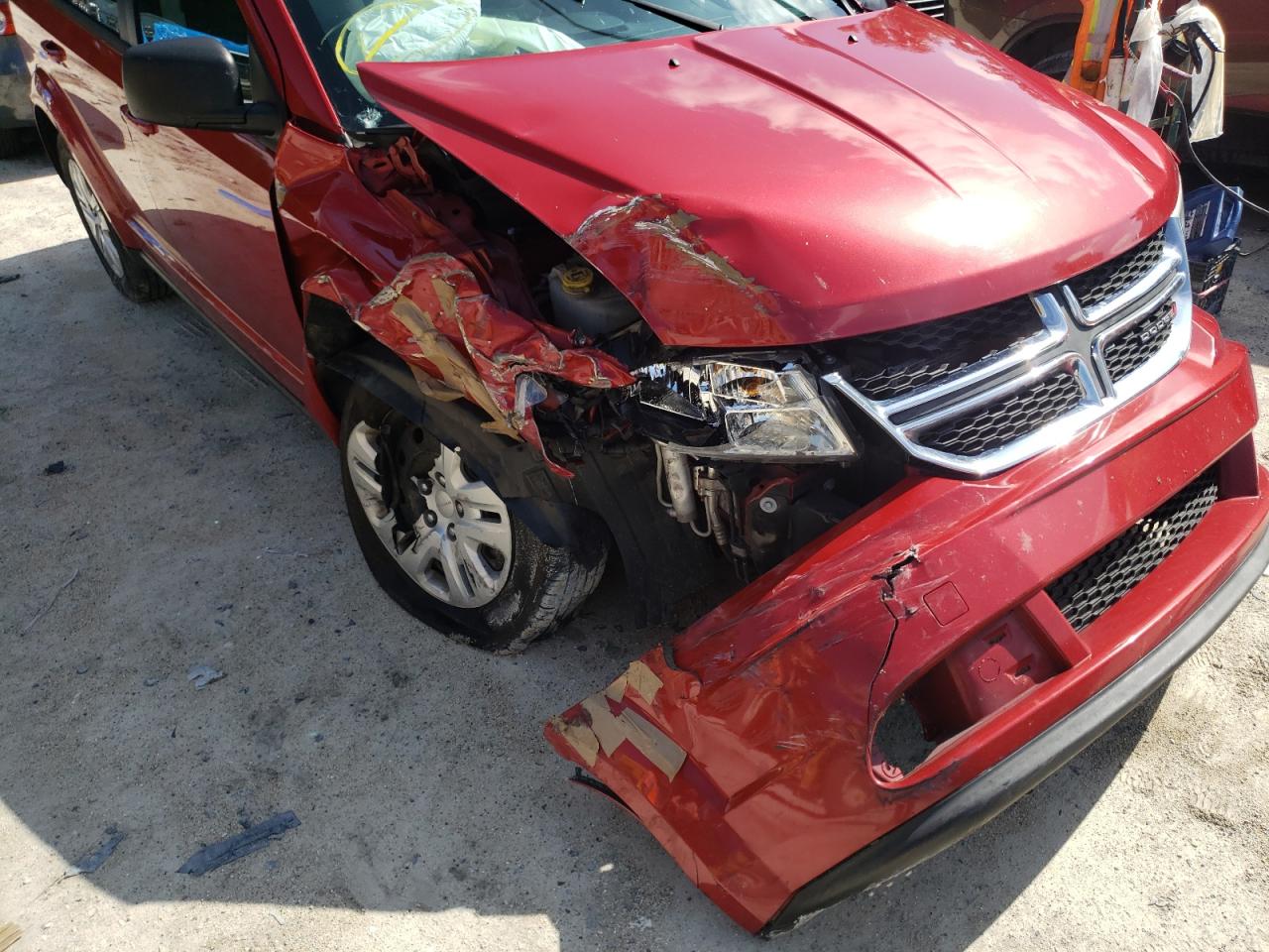 Photo 9 from auction – 2015 DODGE JOURNEY SE with VIN 3C4PDCAB2FT599967