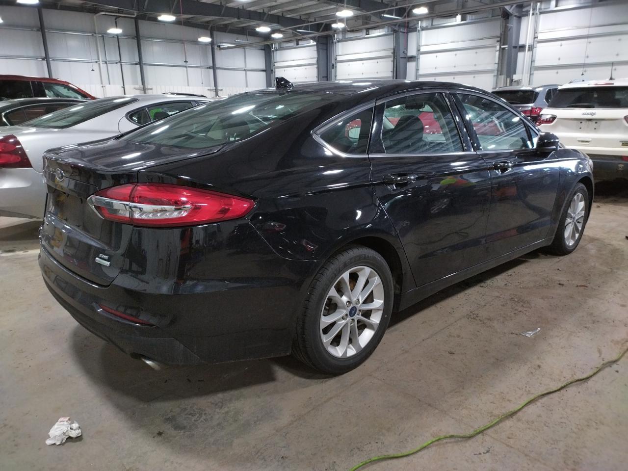 Photo 4 from auction – 2020 FORD FUSION SE with VIN 3FA6P0HD2LR150618