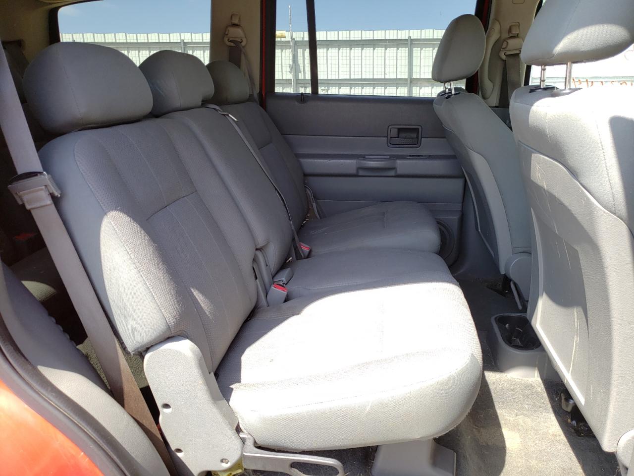 Photo 6 from auction – 2006 DODGE DURANGO SX with VIN 1D4HD38K46F142455