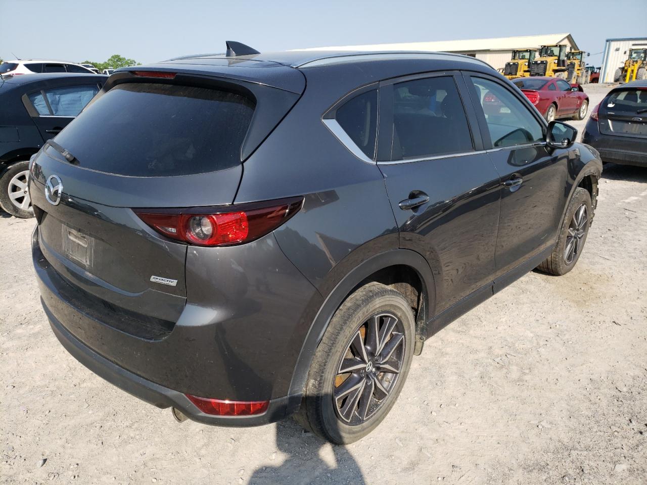 Photo 4 from auction – 2018 MAZDA CX-5 TOURI with VIN JM3KFACM3J0427337