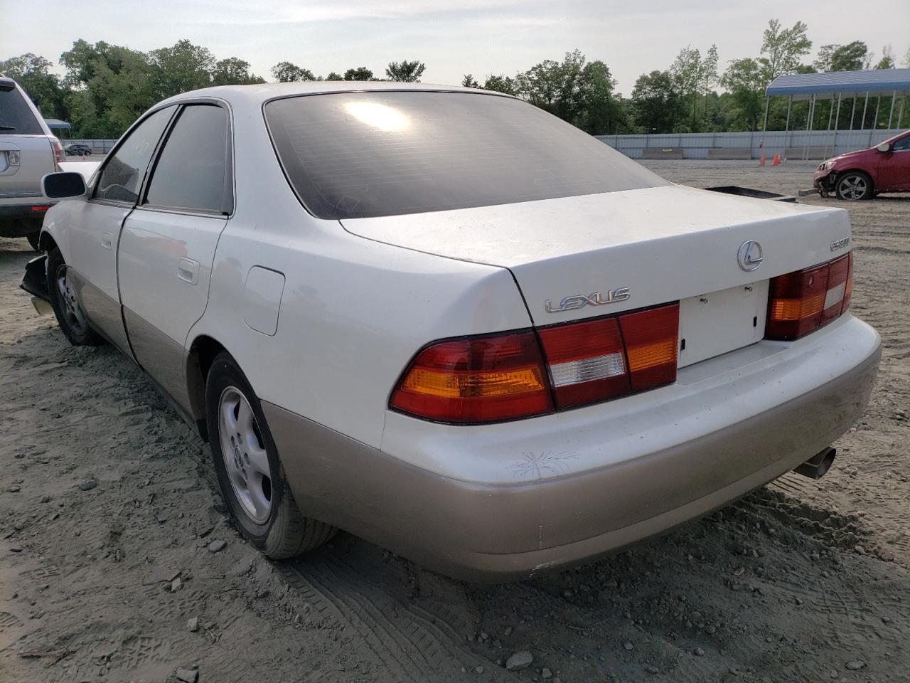 Photo 3 from auction – 1999 LEXUS ES 300 with VIN JT8BF28G1X0147912