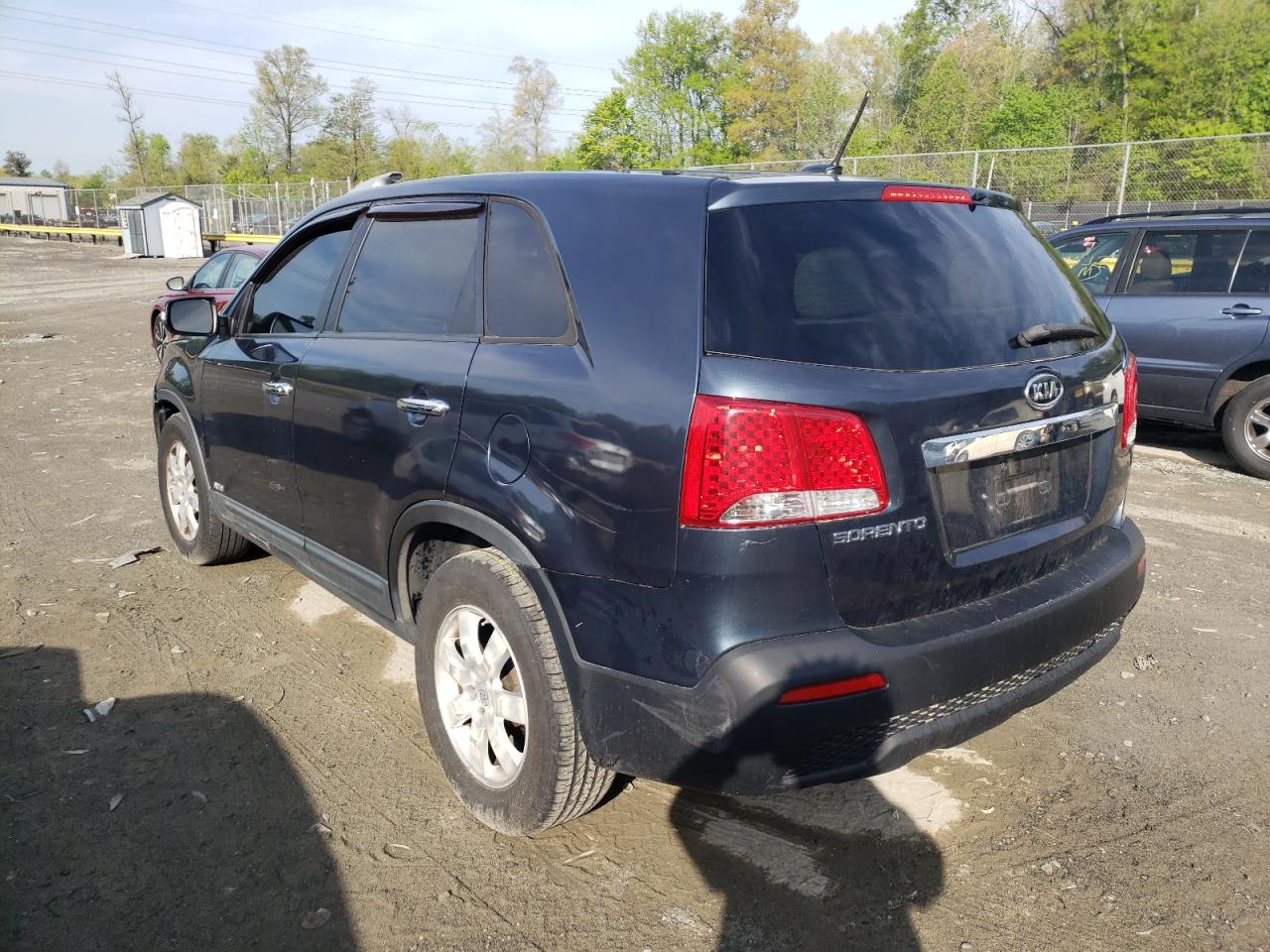 Photo 3 from auction – 2011 KIA SORENTO BA with VIN 5XYKTDA27BG132600