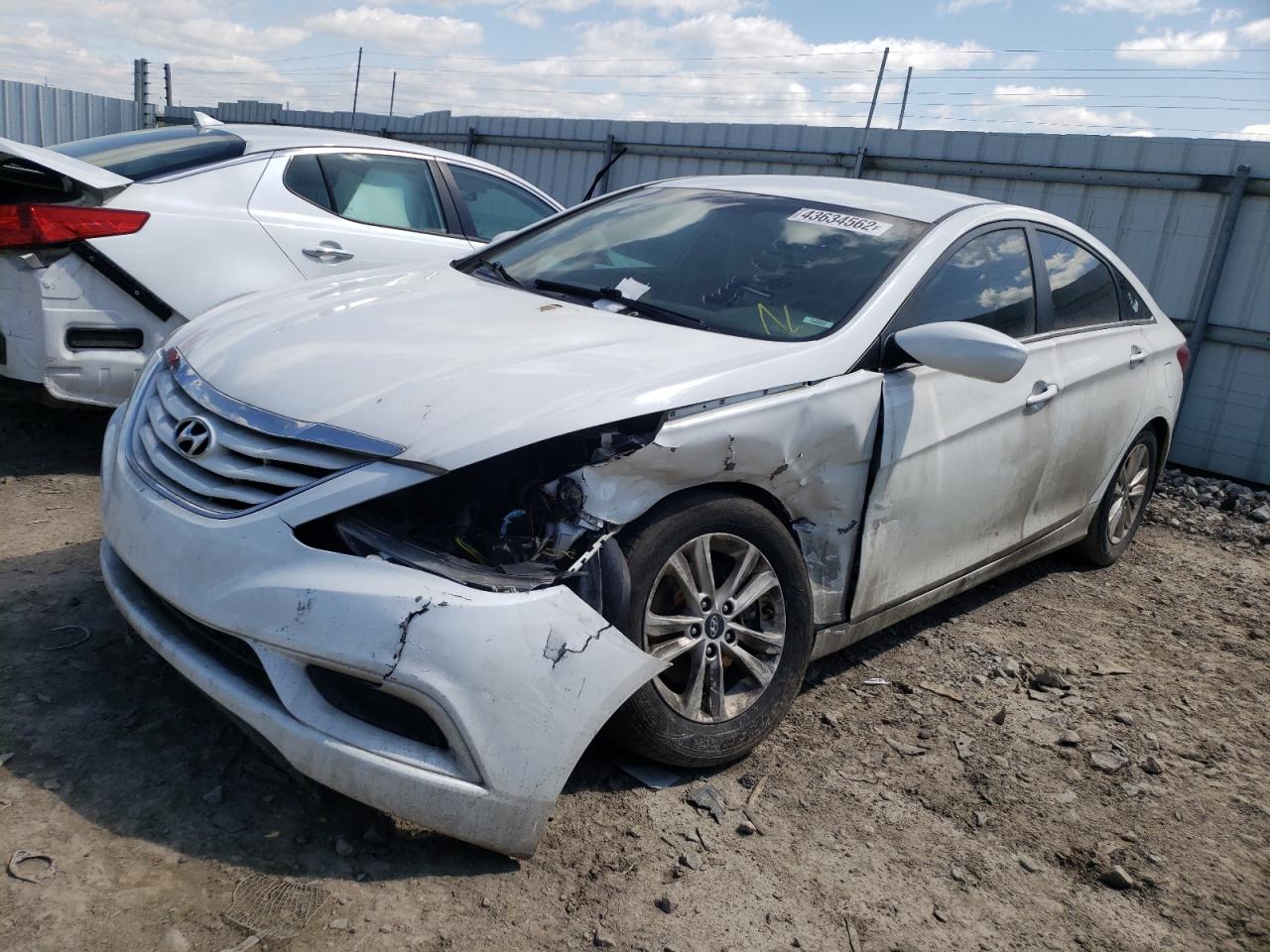 Photo 2 from auction – 2013 HYUNDAI SONATA GLS with VIN 5NPEB4AC5DH754195