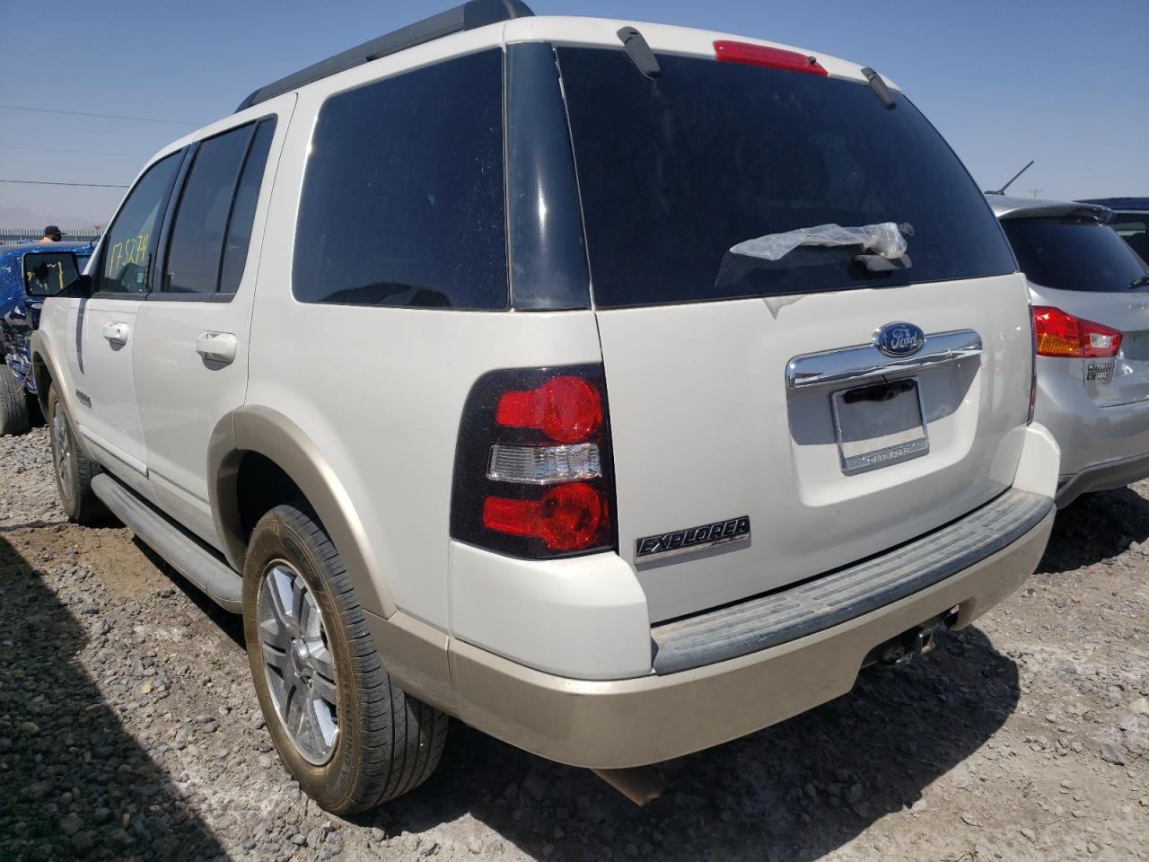 Photo 3 from auction – 2009 FORD EXPLORER E with VIN 1FMEU64E79UA05541