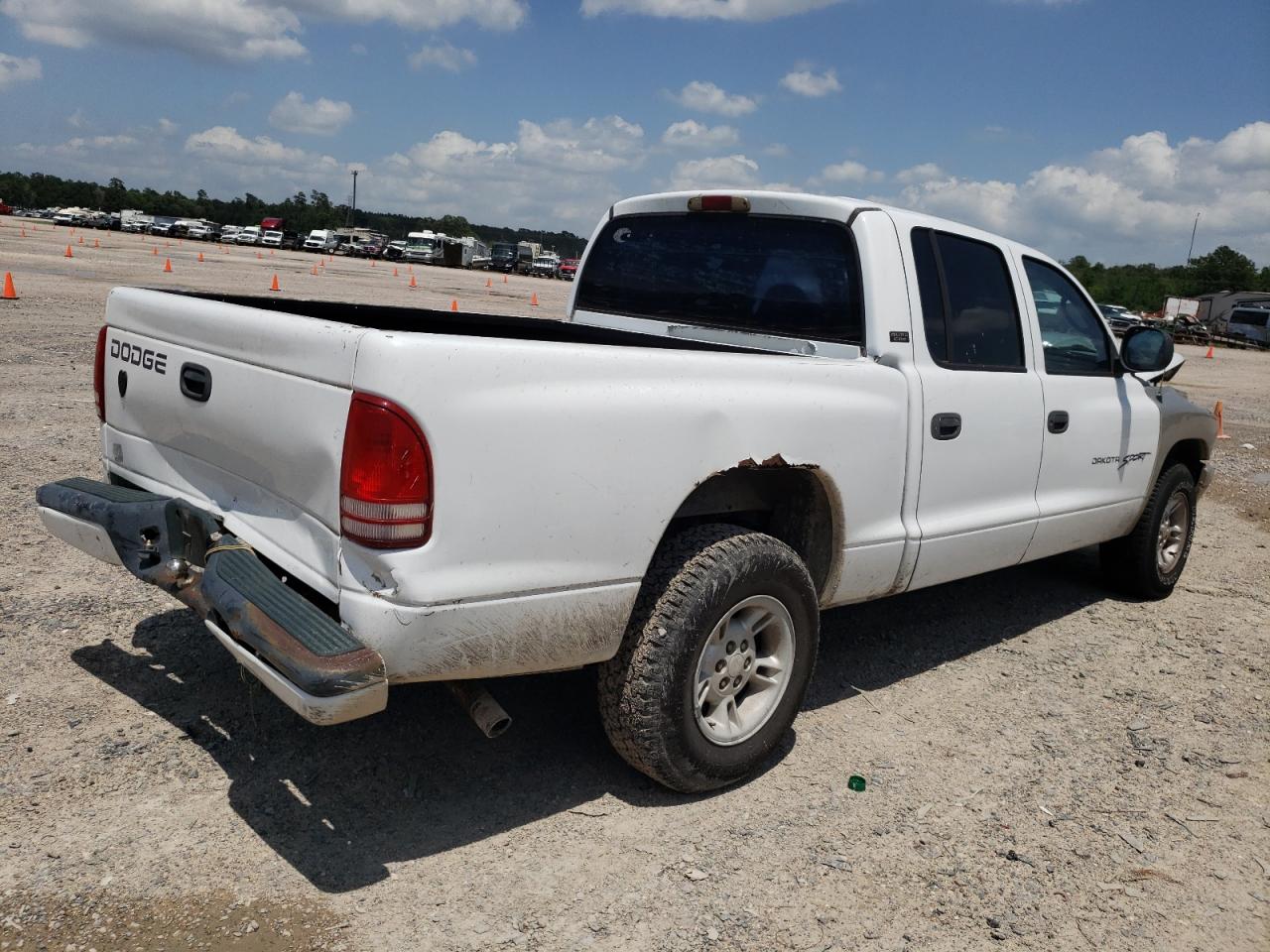 Photo 4 from auction – 2000 DODGE DAKOTA QUA with VIN 1B7GL2AN8YS672271