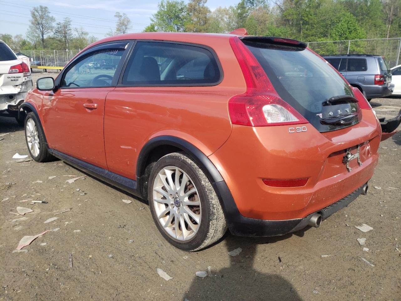 Photo 3 from auction – 2011 VOLVO C30 T5 with VIN YV1672MK4B2245558