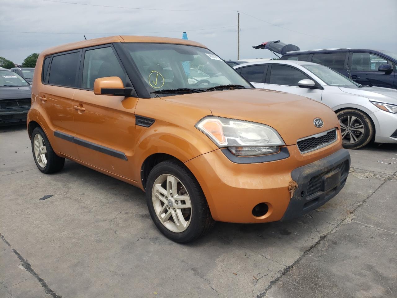 KIA SOUL + 2011 with VIN KNDJT2A24B7208755 - Photo from auction