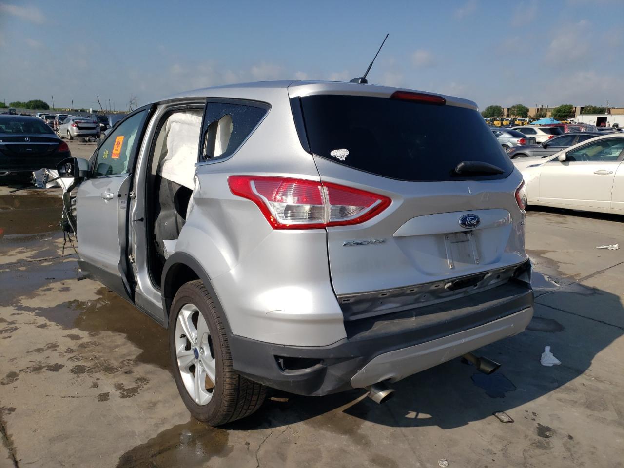 Photo 3 from auction – 2016 FORD ESCAPE SE with VIN 1FMCU0G70GUA85828