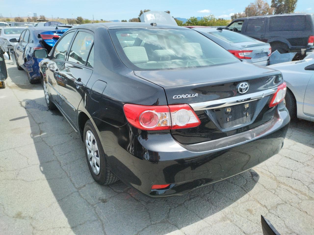 Photo 3 from auction – 2011 TOYOTA COROLLA BA with VIN JTDBU4EE2B9160159