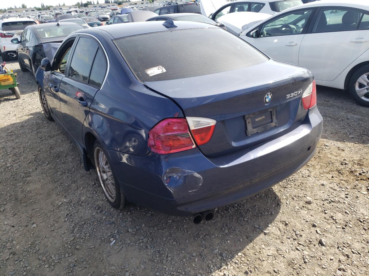 Photo 3 from auction – 2006 BMW 330 XI with VIN WBAVD335X6KV67426