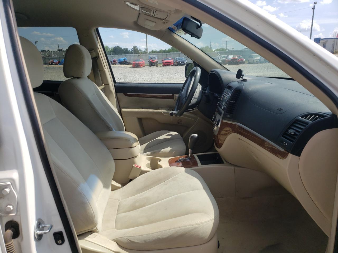 Photo 5 from auction – 2009 HYUNDAI SANTA FE G with VIN 5NMSG13D39H299800