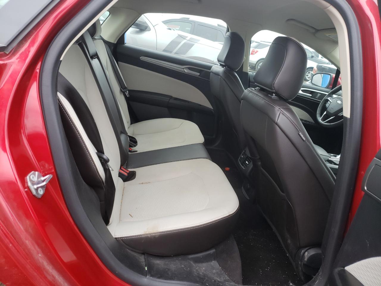 Photo 6 from auction – 2020 FORD FUSION SE with VIN 3FA6P0HD5LR236327
