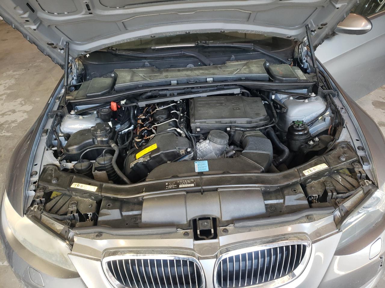 Photo 7 from auction – 2009 BMW 335 I with VIN WBAWB73569P046938