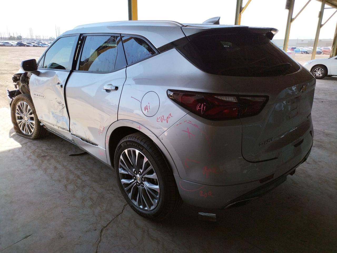 Photo 3 from auction – 2019 CHEVROLET BLAZER PRE with VIN 3GNKBFRS4KS701427