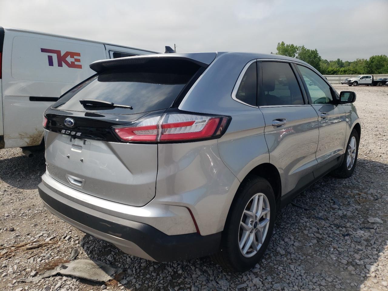 Photo 4 from auction – 2021 FORD EDGE SEL with VIN 2FMPK3J95MBA13480