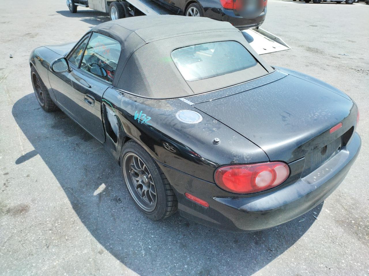 Photo 3 from auction – 2001 MAZDA MX-5 MIATA with VIN JM1NB353X10215469