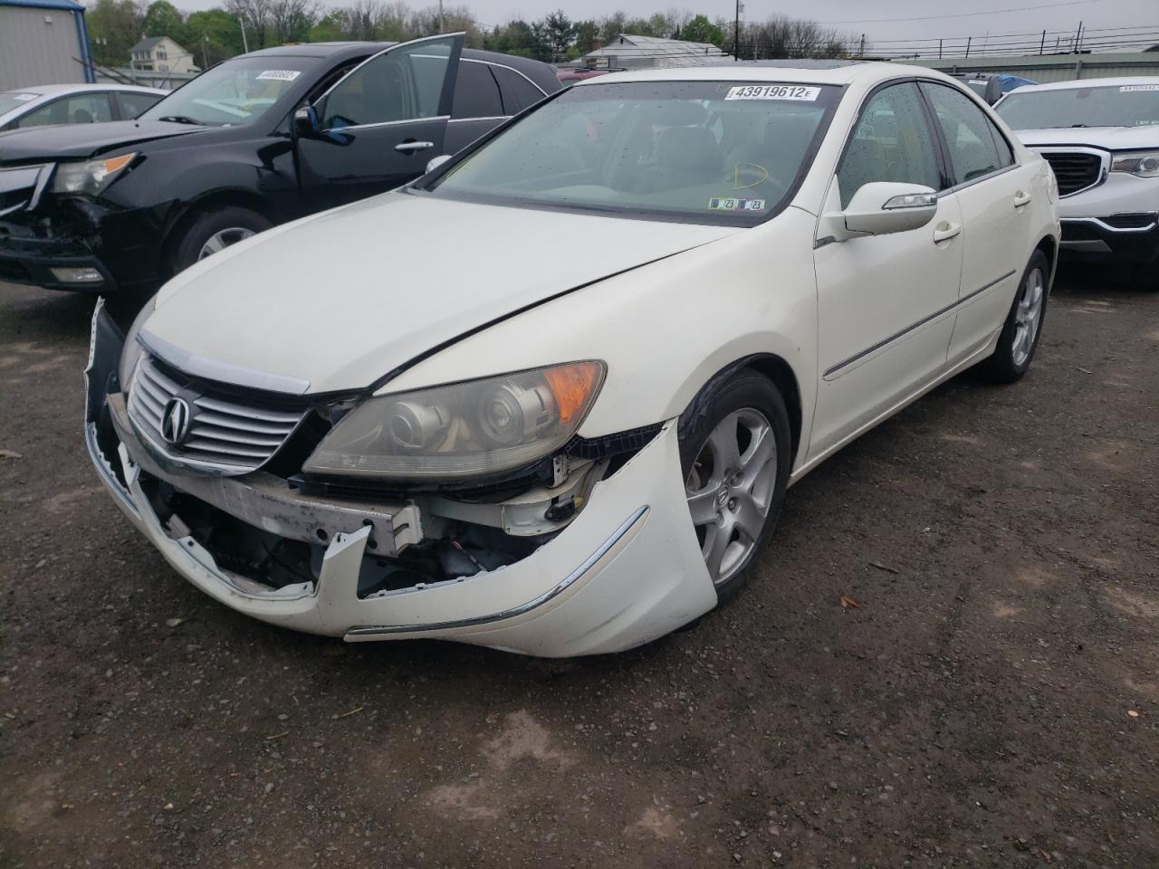 Photo 2 from auction – 2005 ACURA RL with VIN JH4KB16595C010235