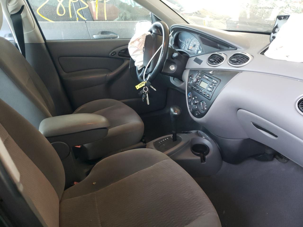 Photo 5 from auction – 2000 FORD FOCUS SE with VIN 1FAFP34P4YW289798