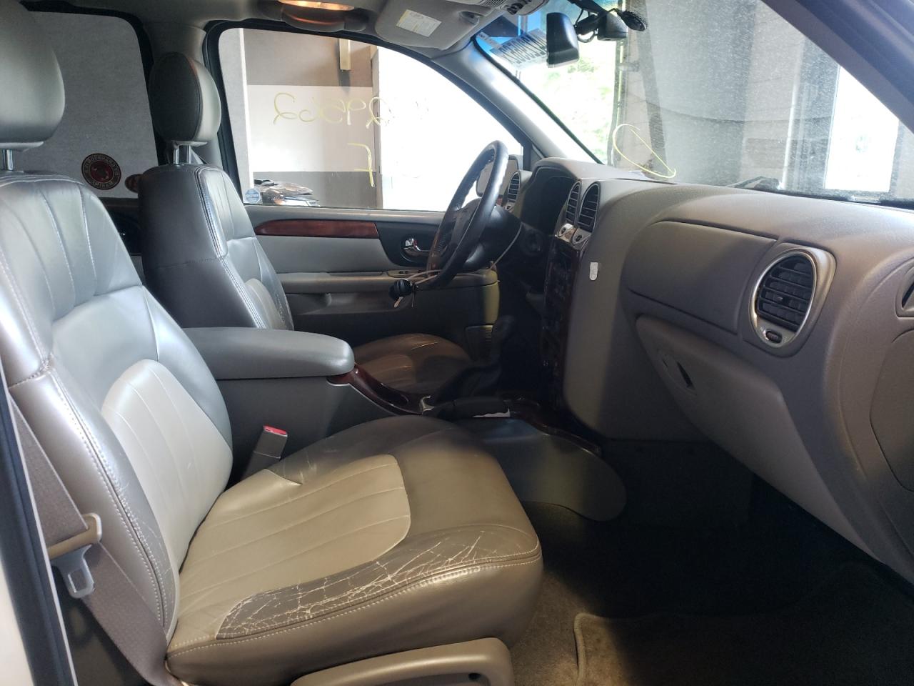 Photo 5 from auction – 2003 GMC ENVOY with VIN 1GKDT13S232235198